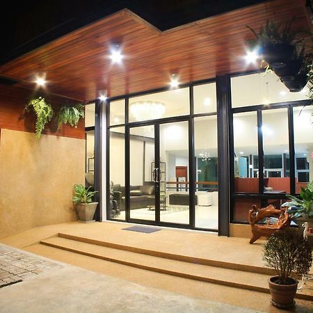 S'Prima Hostel Phitsanulok Εξωτερικό φωτογραφία