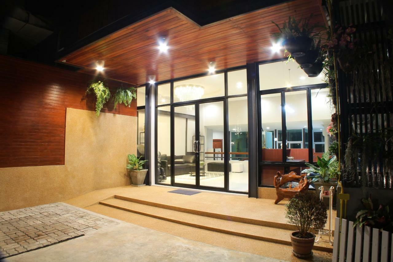 S'Prima Hostel Phitsanulok Εξωτερικό φωτογραφία