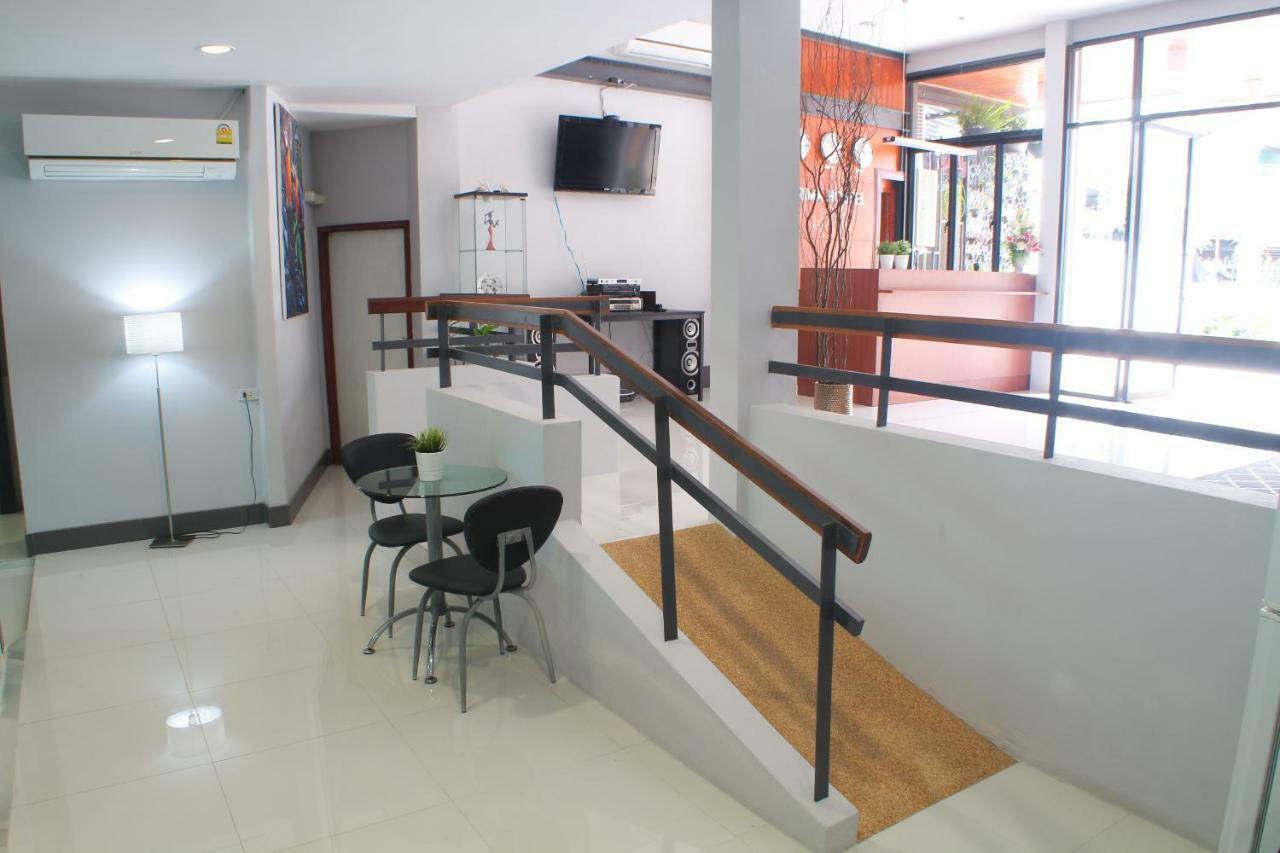 S'Prima Hostel Phitsanulok Εξωτερικό φωτογραφία
